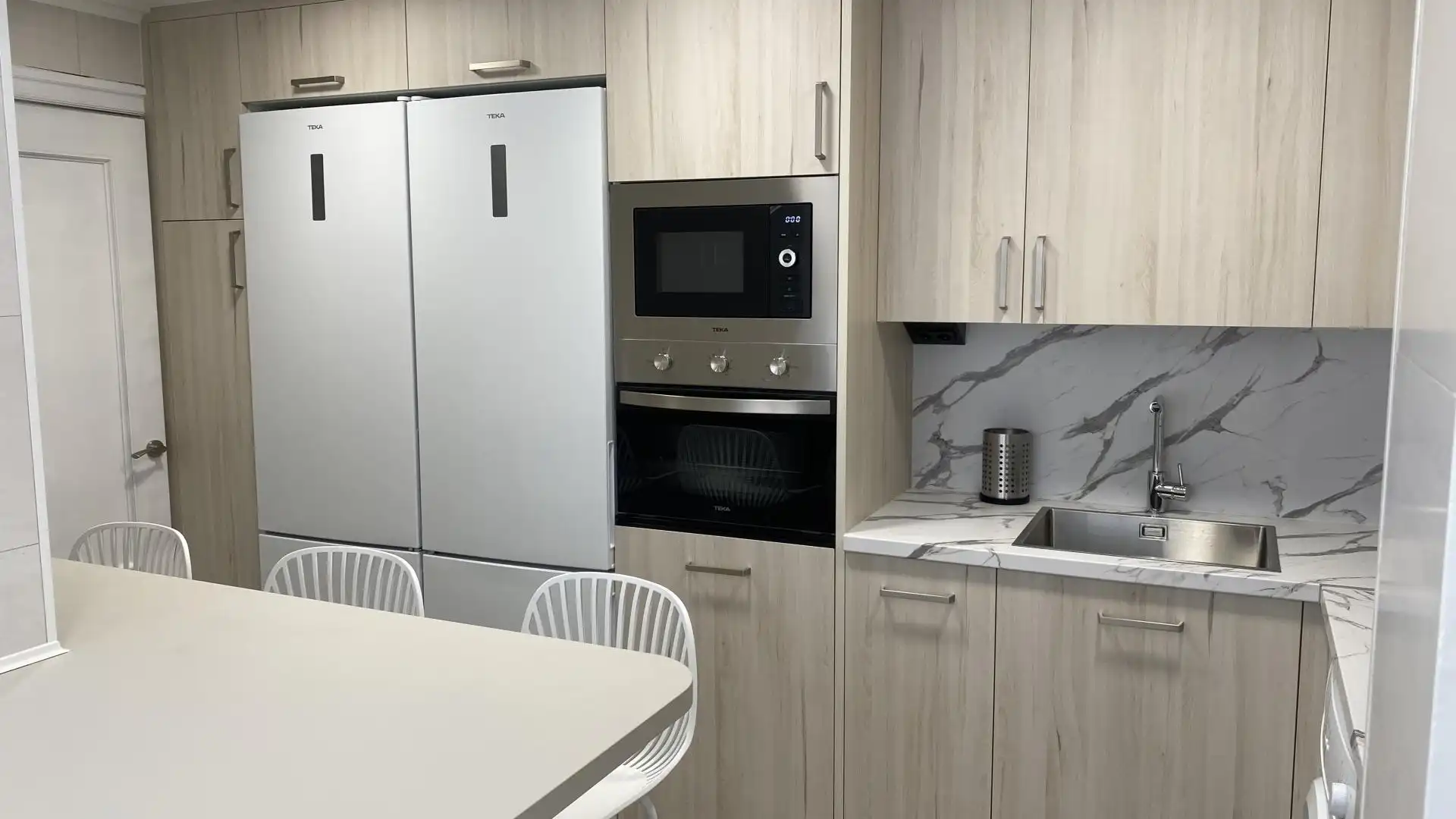 Kitchen of Flat for share in Soria Capital   with Heating, Parquet flooring and Furnished