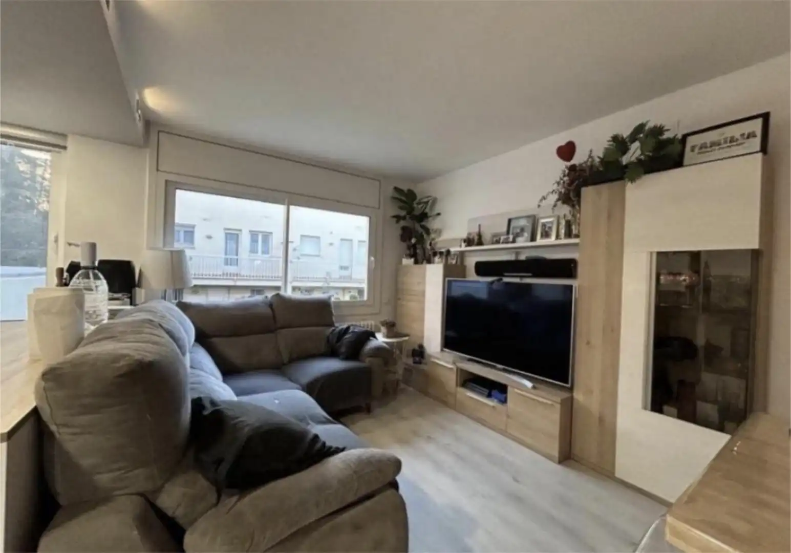 Detached homes for sale in Carrer de Manuel Carrasco i Formiguera, 37, Estadi - Santa Anna Living room of Detached homes for sale in Vic with Air Conditioner, Heating and Private garden
