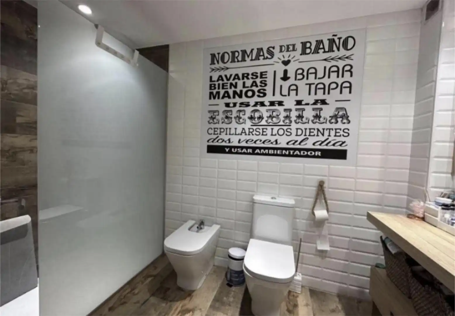 Detached homes for sale in Carrer de Manuel Carrasco i Formiguera, 37, Estadi - Santa Anna Bathroom of Detached homes for sale in Vic with Air Conditioner, Heating and Private garden