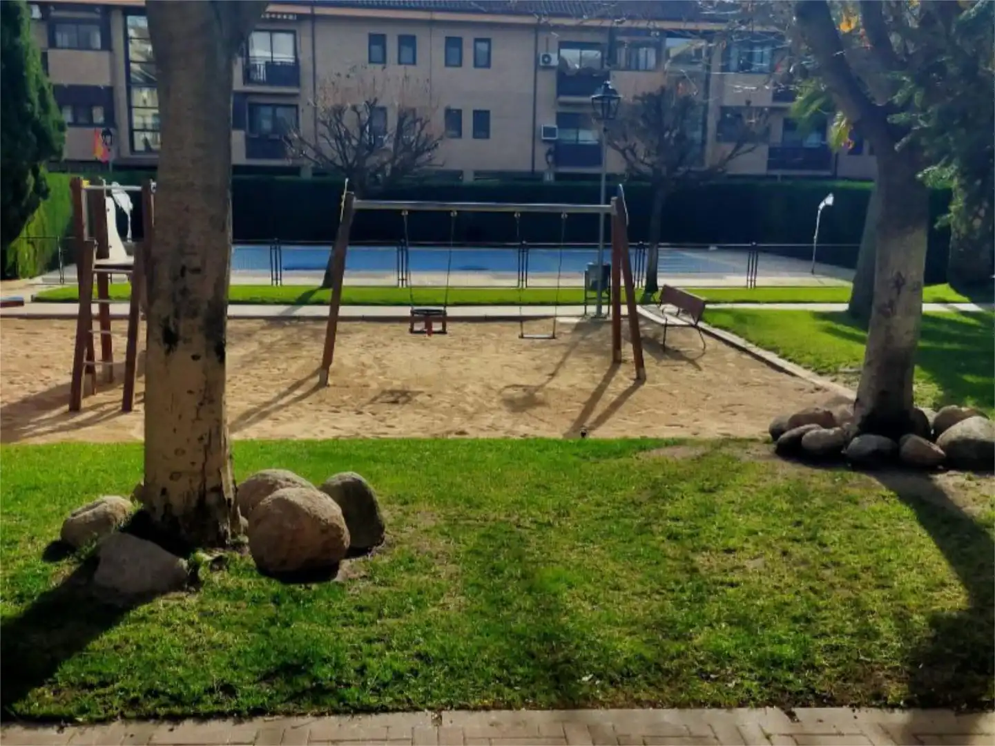 Flat for sale in Calle del Doctor Marañón, 4, Mejorada del Campo Parking of Flat for sale in Mejorada del Campo with Air Conditioner, Terrace and Swimming Pool