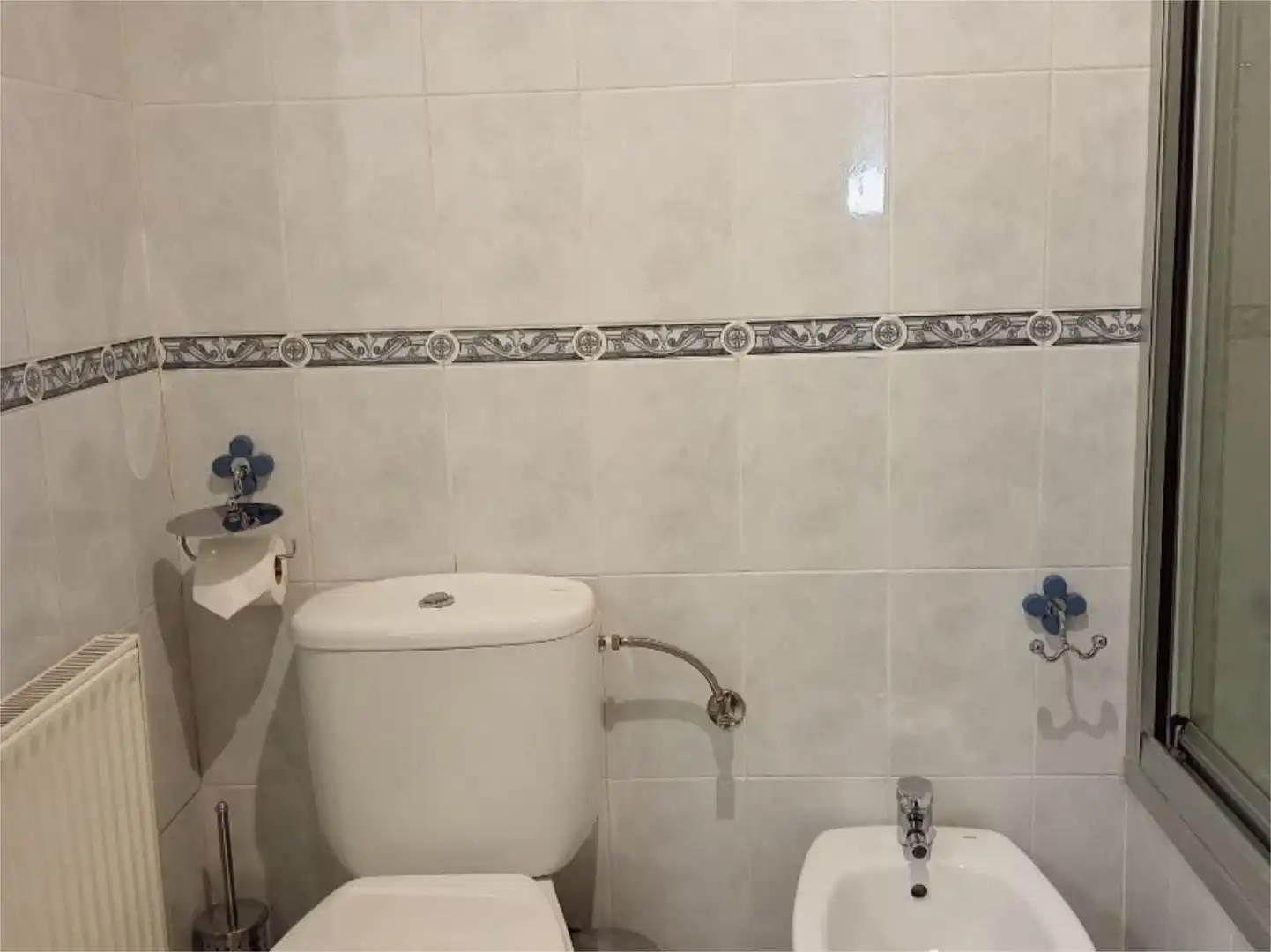 Flat for sale in Calle del Doctor Marañón, 4, Mejorada del Campo Bathroom of Flat for sale in Mejorada del Campo with Air Conditioner, Terrace and Swimming Pool