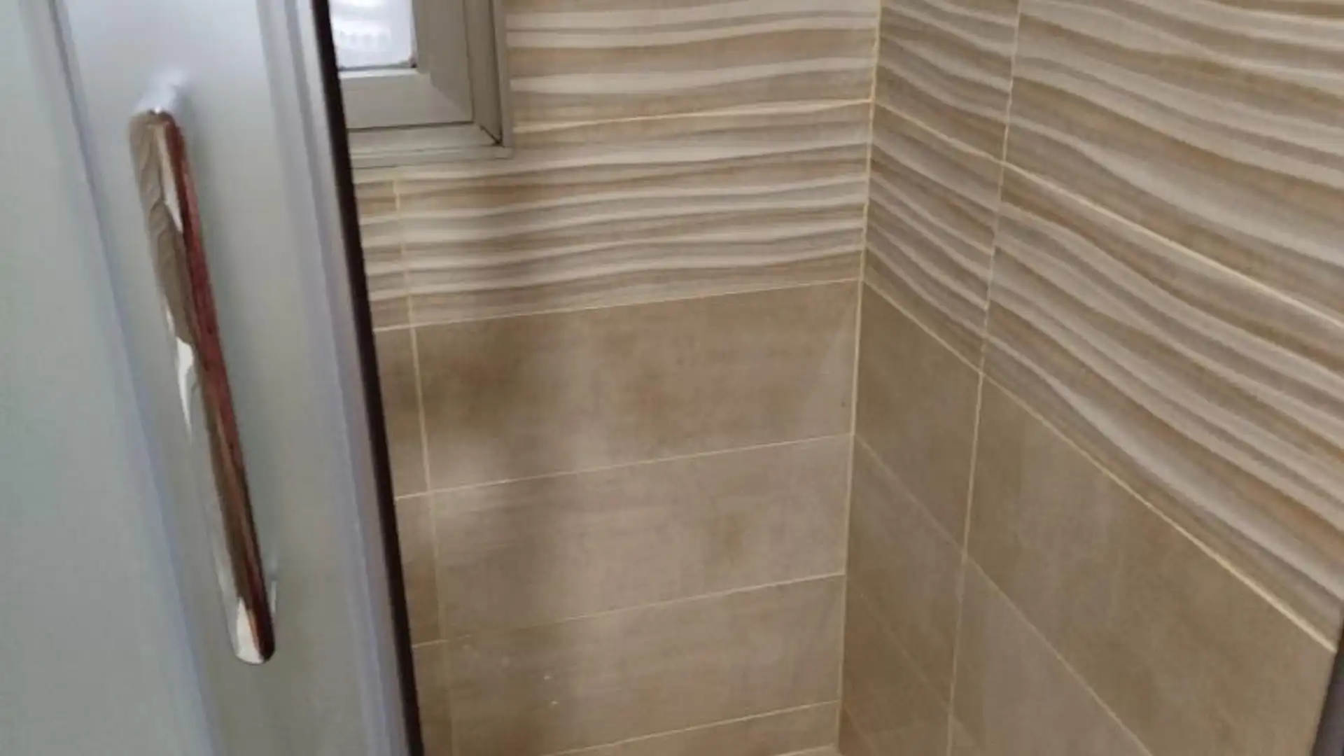 Baño de Piso en venta en Briviesca con Calefacción, Amueblado y Horno