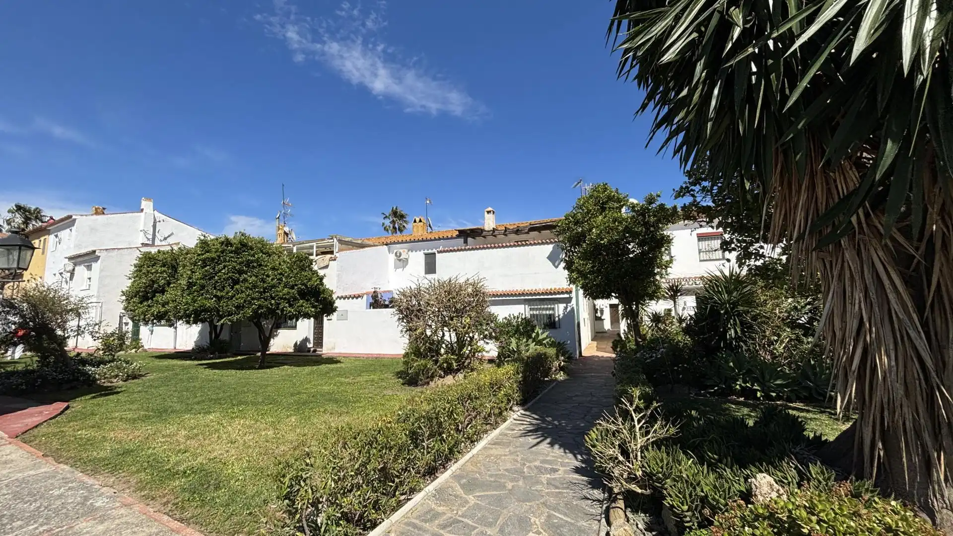 Casa adosada en venda a Calle Los Vencejos, 16, Los Barrios