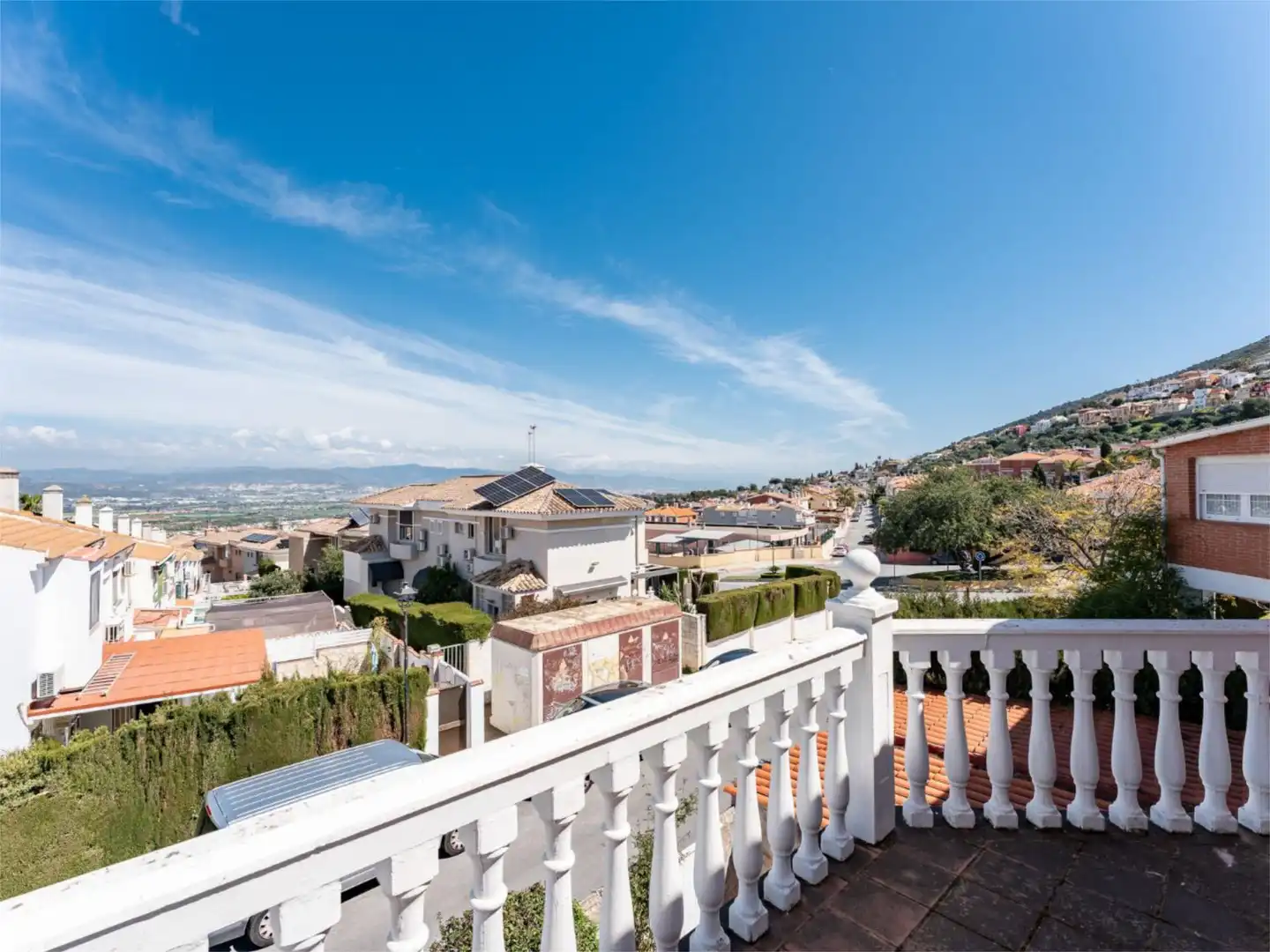 Casa o xalet en venda a Calle María Flors Sirera, 1, Manantiales - Lagar - Cortijo Vista exterior de Casa o xalet en venda en Alhaurín de la Torre amb Aire condicionat, Jardí privat i Terrassa