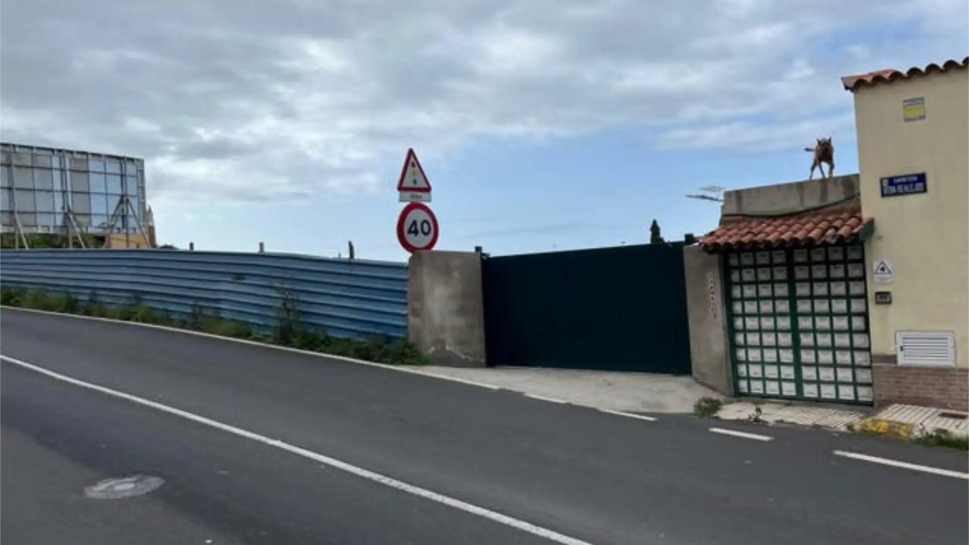 Vista exterior de Garaje de alquiler en Puerto de la Cruz