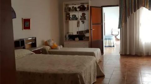 Foto 5 de Casa adosada en venta en Calle Campo del Toro, 10, Épila, Zaragoza