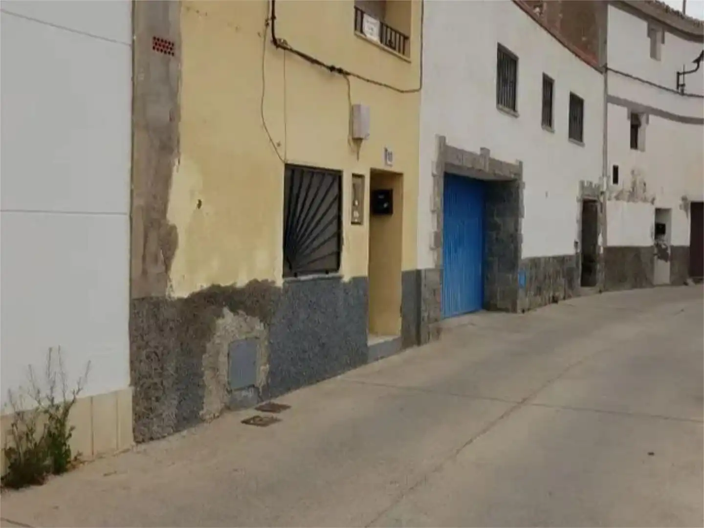 Vista exterior de Casa adosada en venta en Épila