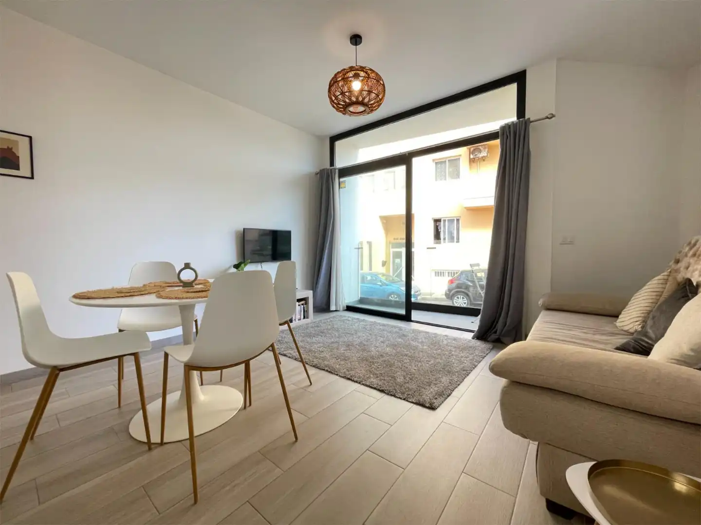Piso de alquiler en Calle Poris, 4, Corralejo Sala de estar de Piso de alquiler en La Oliva con Terraza, Amueblado y Balcón