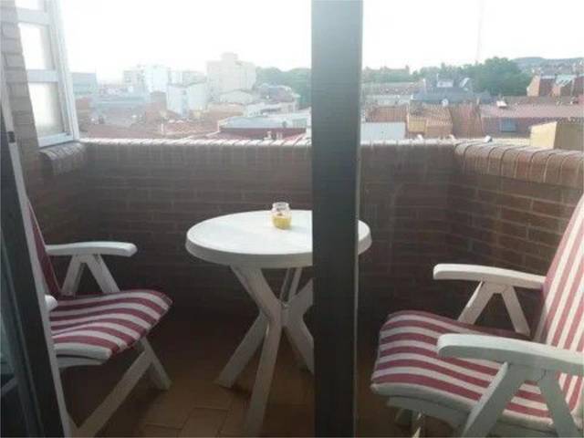 Piso en Alquiler en Calle Juan de la Cosa, 5 en Crucero