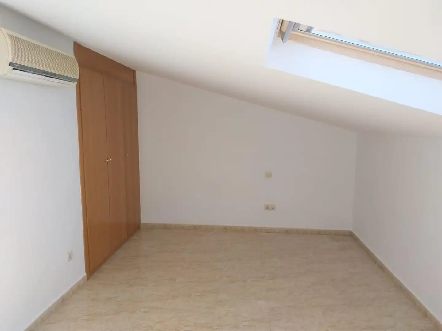 Wohnung zum Verkauf in Calle del Príncipe, 11, Casco Antiguo Schlafzimmer von Wohnung zum Verkauf in Galapagar mit Klimaanlage