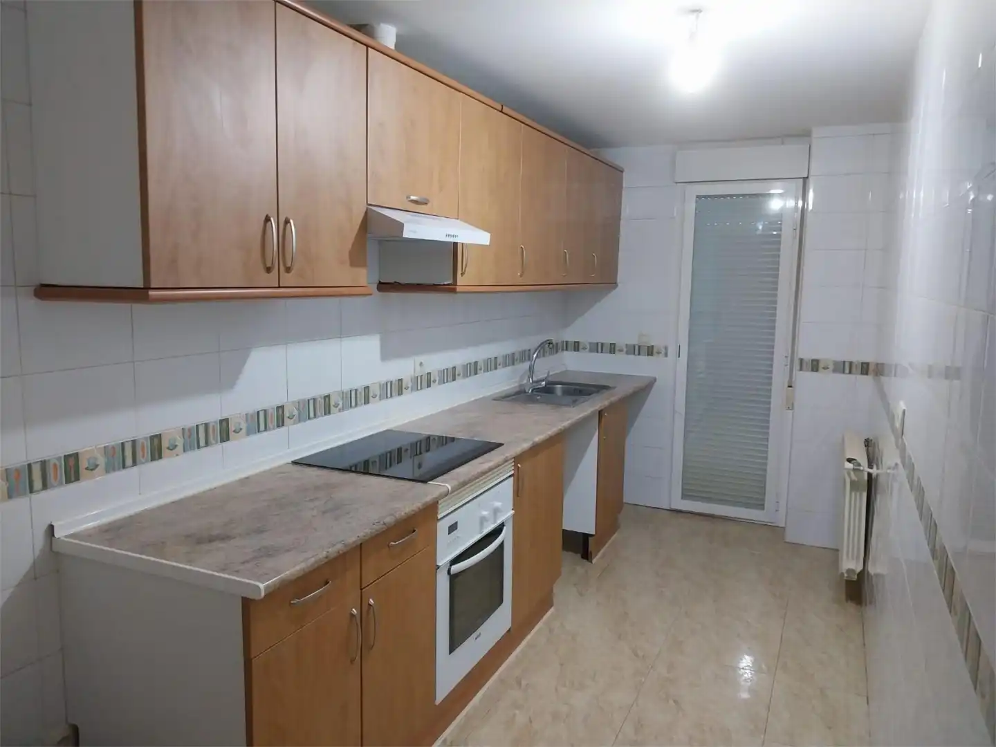 Wohnung zum Verkauf in Calle del Príncipe, 11, Casco Antiguo Küche von Wohnung zum Verkauf in Galapagar mit Klimaanlage