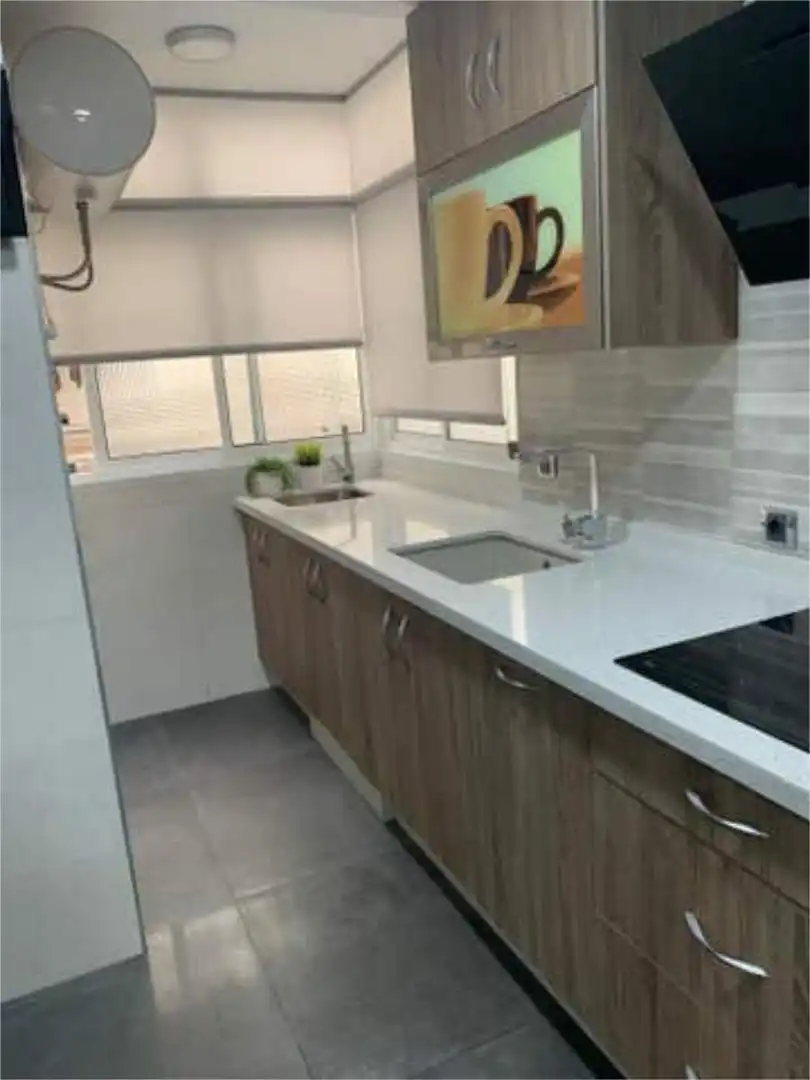 Piso en venta en Valdeastillas - Fuentezuelas Cocina de Piso en venta en Jaén Capital con Terraza y Piscina