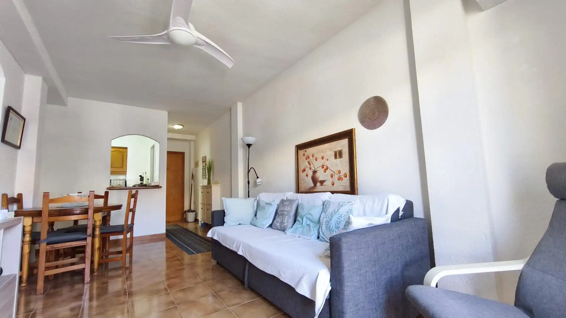 Flat for sale in Avinguda de Ronda, 100, Playa Tamarit - Playa Lissa Living room of Flat for sale in Santa Pola with Air Conditioner, Terrace and Swimming Pool