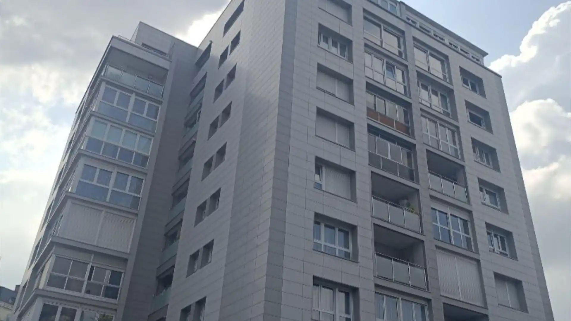 Vista exterior de Piso en venta en Colindres con Calefacción, Parquet y Amueblado