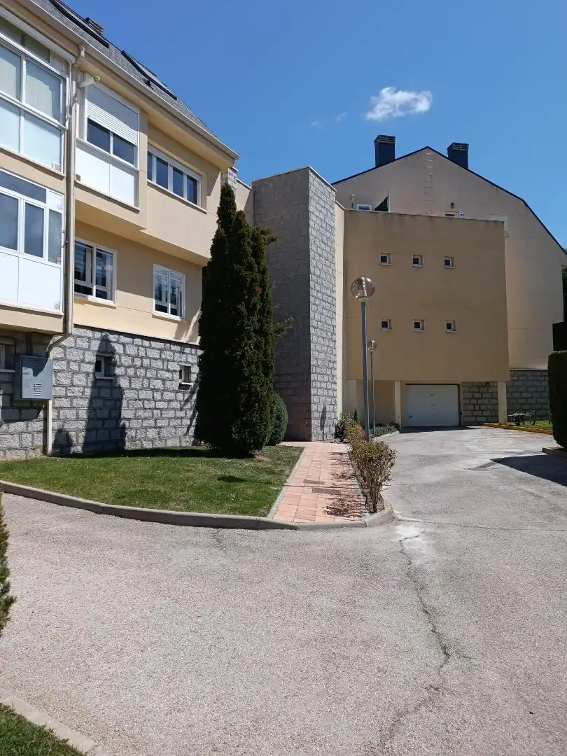 Flat for sale in Avenida Coto San Isidro, 4, Ituero y Lama Exterior view of Flat for sale in Ituero y Lama with Heating, Private garden and Oven