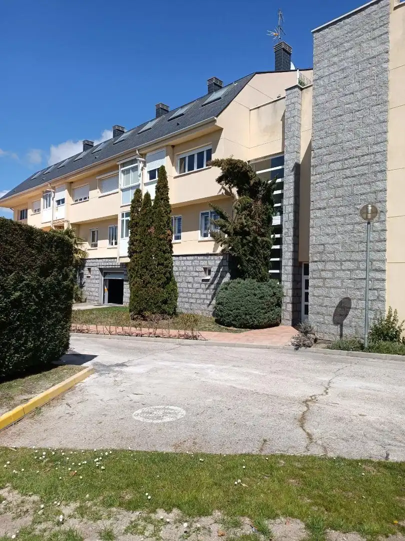Flat for sale in Avenida Coto San Isidro, 4, Ituero y Lama Exterior view of Flat for sale in Ituero y Lama with Heating, Private garden and Oven