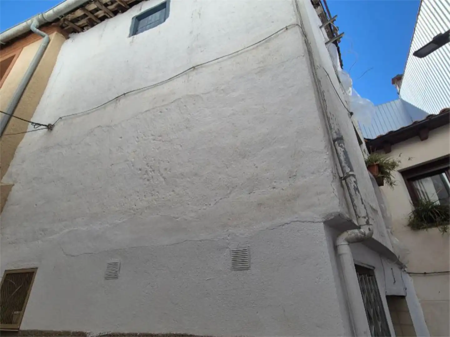 Exterior view of Detached homes for sale in Casas del Castañar