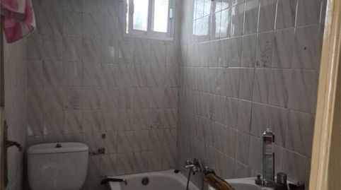 Foto 5 de Casa adosada en venda a Calle Gila, 9, Casas del Castañar, Cáceres