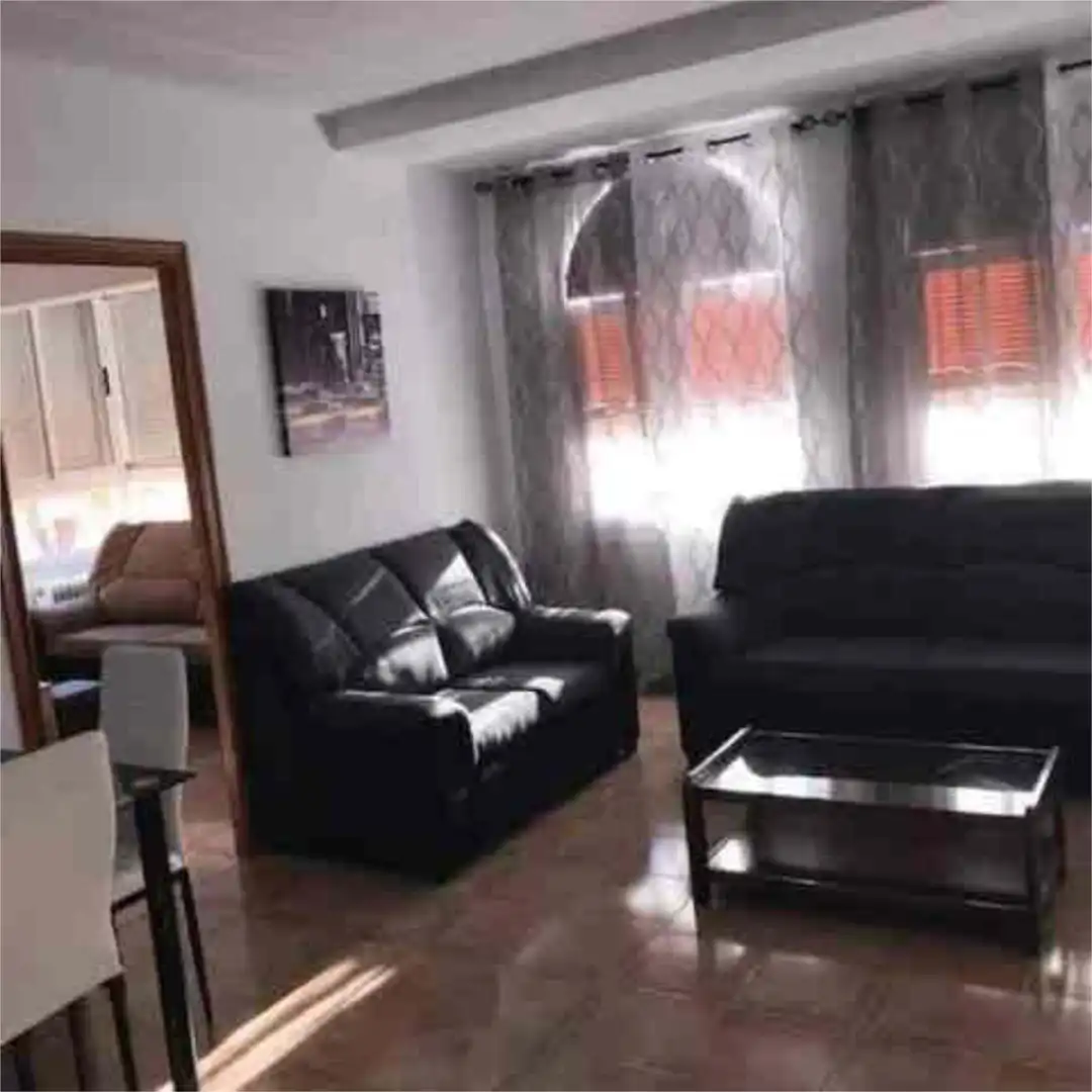 Piso de alquiler en Siles Sala de estar de Piso de alquiler en Siles