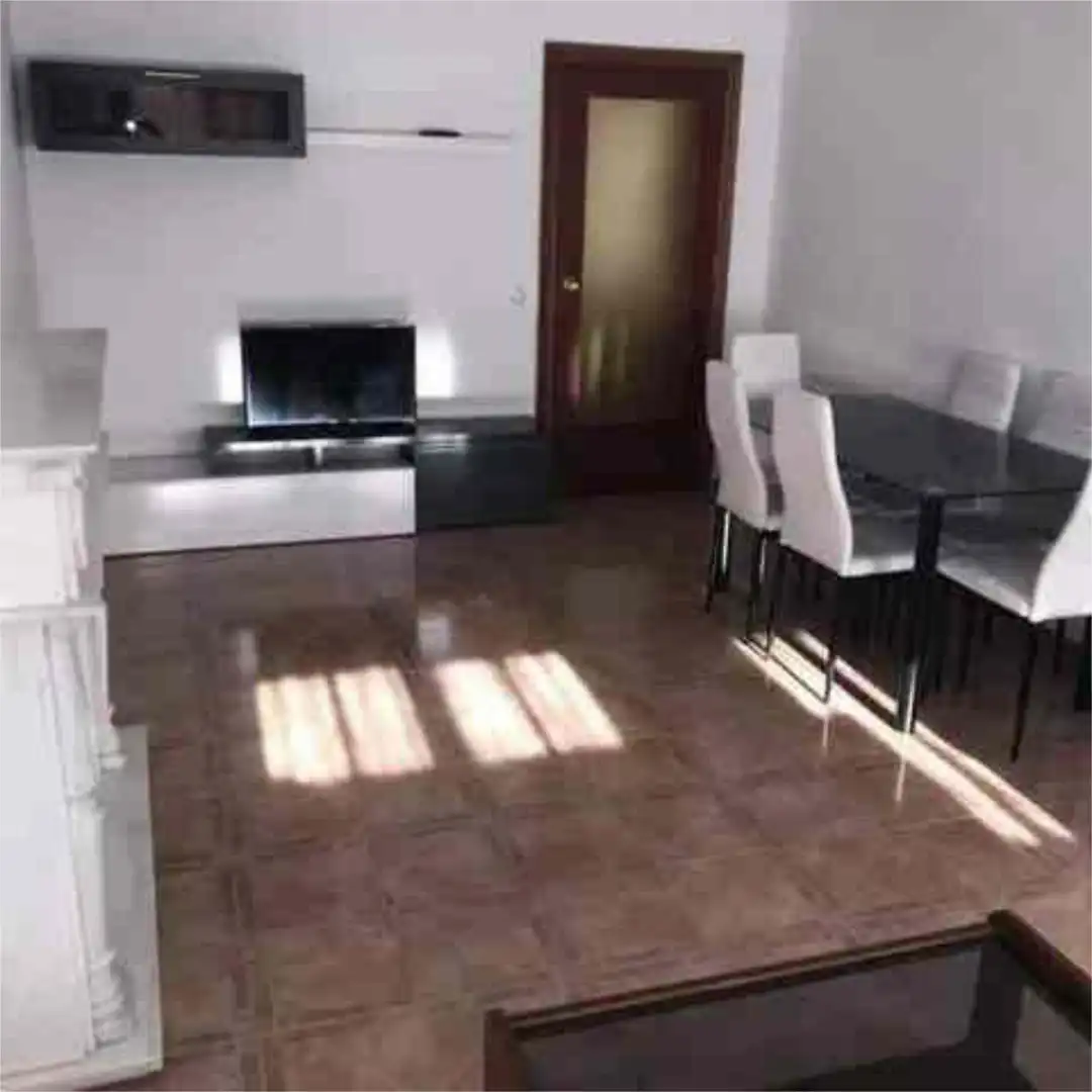 Piso de alquiler en Siles Sala de estar de Piso de alquiler en Siles