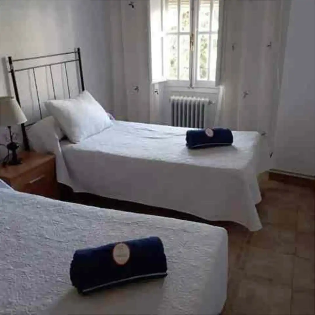 Piso de alquiler en Siles Habitación de Piso de alquiler en Siles