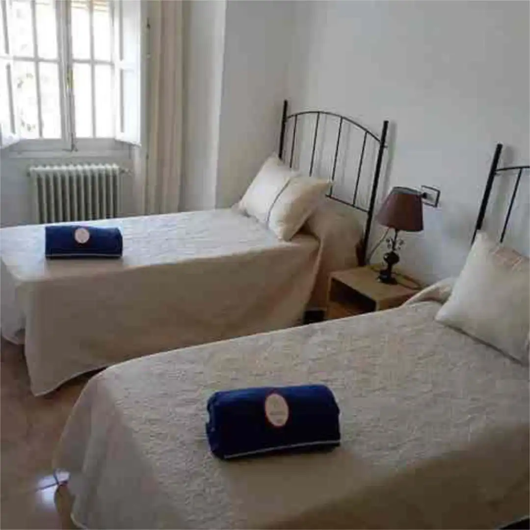 Piso de alquiler en Siles Habitación de Piso de alquiler en Siles