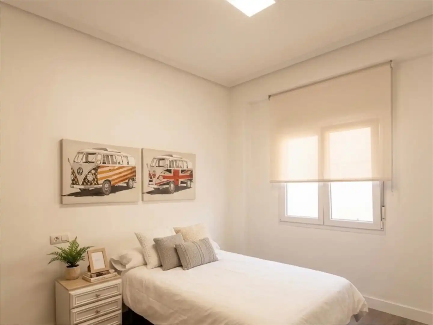 Room in Calle Palacio Valdés, 8, Centro Bedroom of Flat for share in Avilés with Heating, Parquet flooring and Furnished