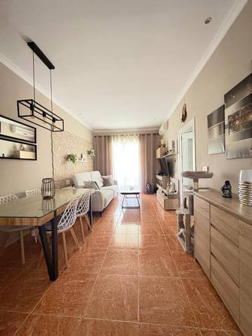 Piso en Venta en Calle Emilio Prados, 7 en Girón - Las Delicias