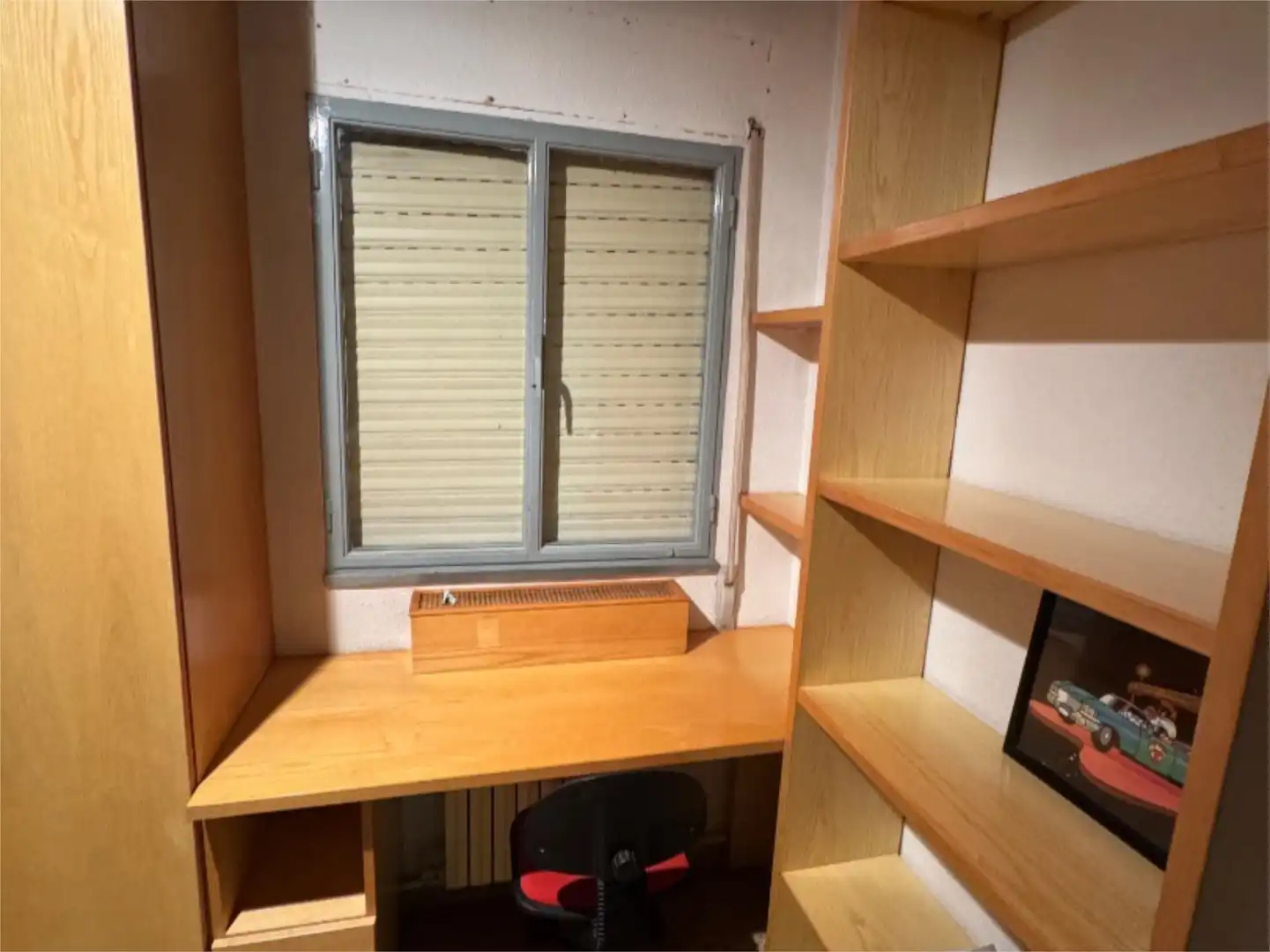 Room in Calle Beato Joaquín Royo, 1, Ensanche - Fuenfresca Flat for share in Teruel with Heating and Furnished