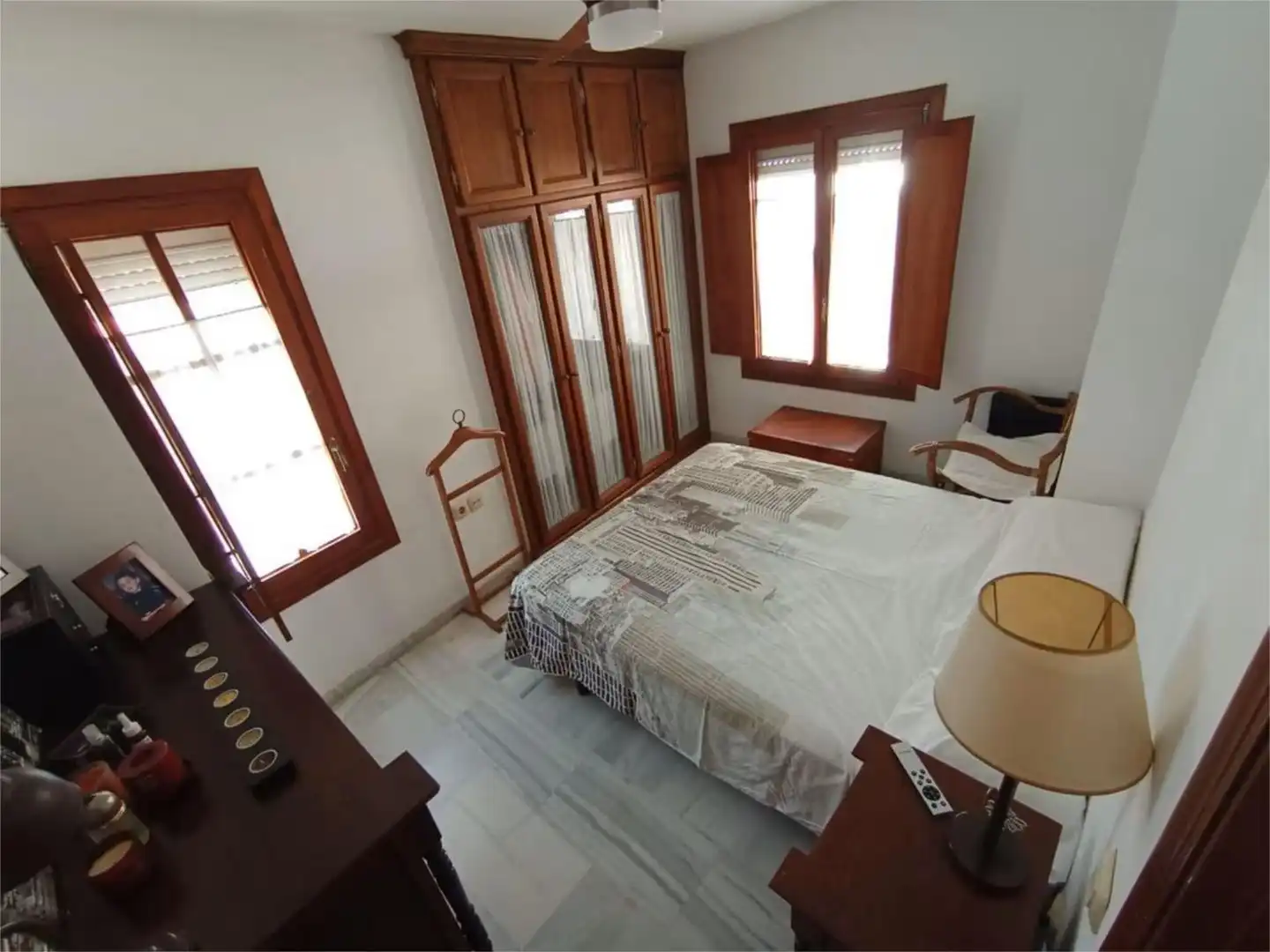 Wohnung zum Verkauf in Calle San Cayetano, 6, Santa Bárbara - Ciudad Deportiva Schlafzimmer von Wohnung zum Verkauf in La Línea de la Concepción mit Balkon