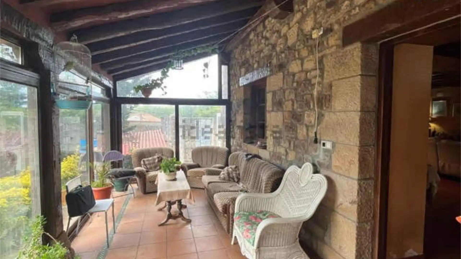 Casa adosada en venda a Renedo