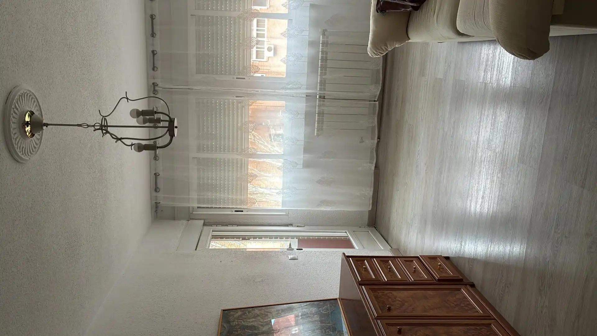 Sala de estar de Piso para compartir en Torrejón de Ardoz con Calefacción, Amueblado y Balcón