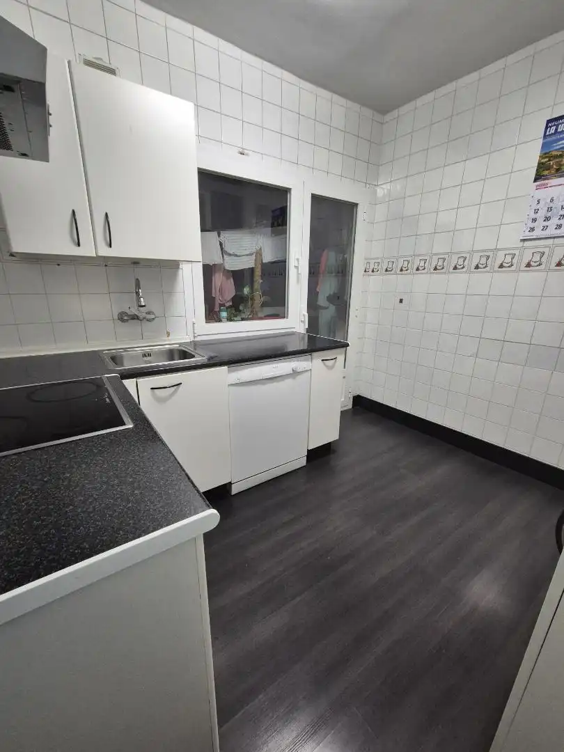 Cuina de Pis en venda en Segovia Capital amb Terrassa i Balcó