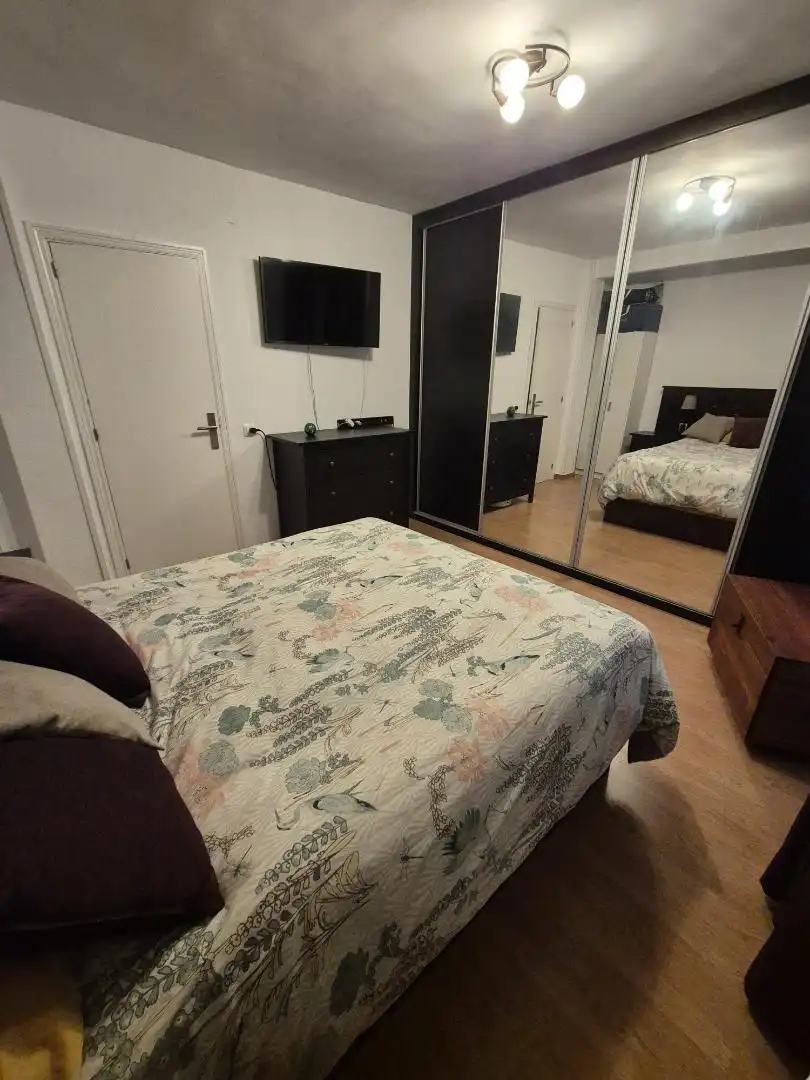 Dormitori de Pis en venda en Segovia Capital amb Terrassa i Balcó