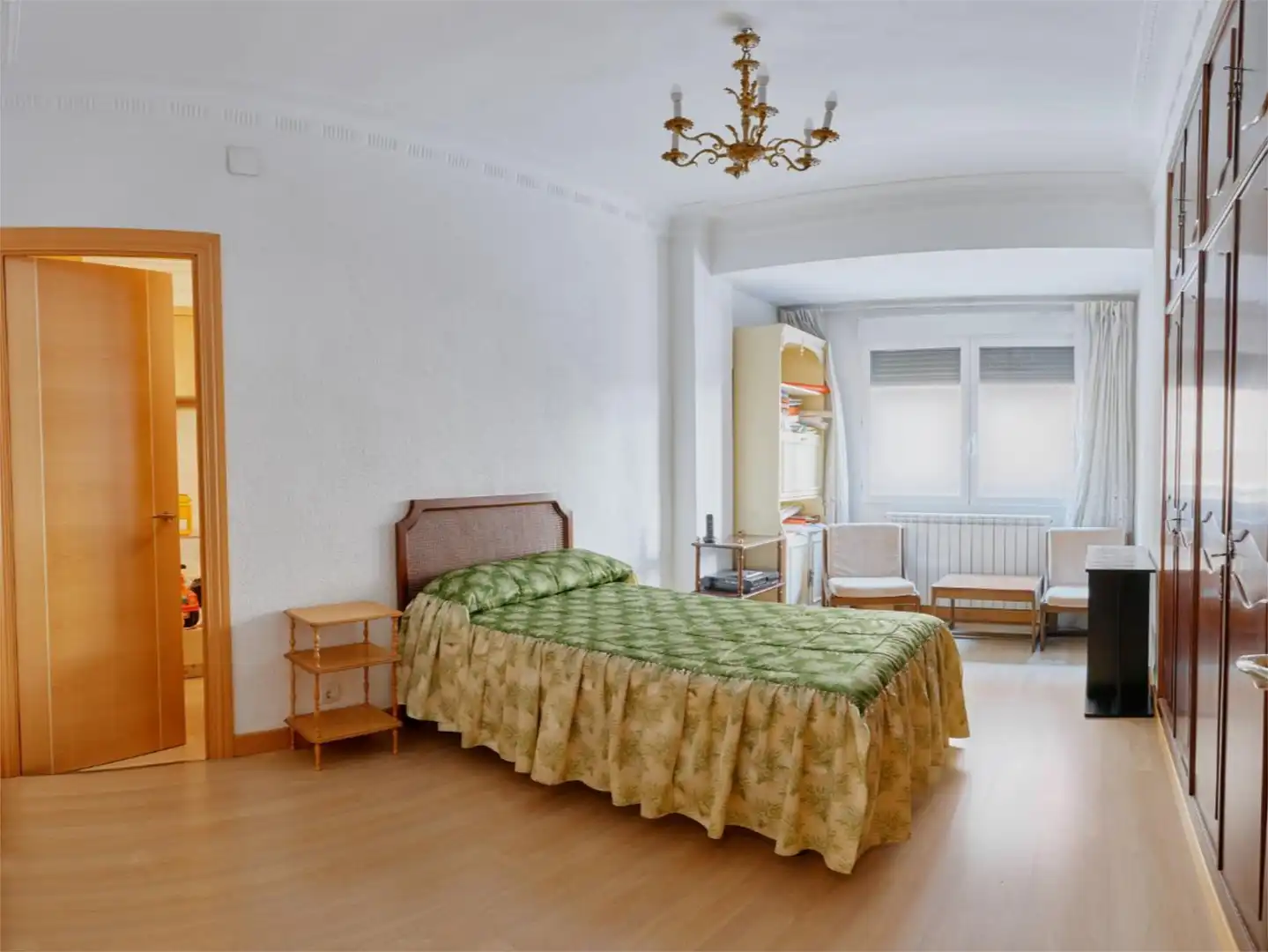 Flat for sale in Paseo Constitución - Las Damas Bedroom of Flat for sale in Zaragoza Capital with Air Conditioner, Terrace and Balcony