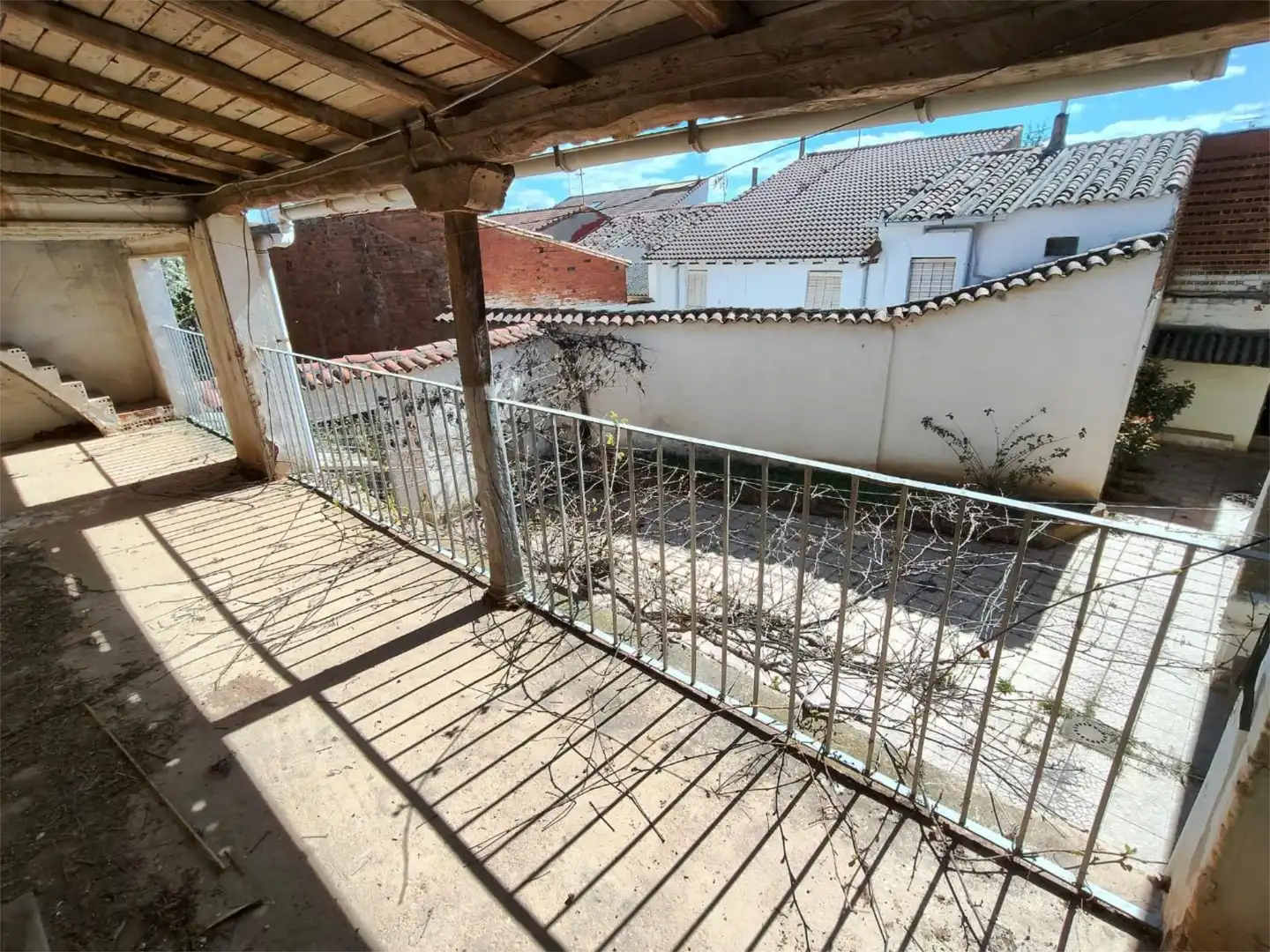 Pis en venda a Calle de la Hermandad, 2, Villamañán Terrassa de Pis en venda en Villamañán amb Calefacció, Jardí privat i Parquet