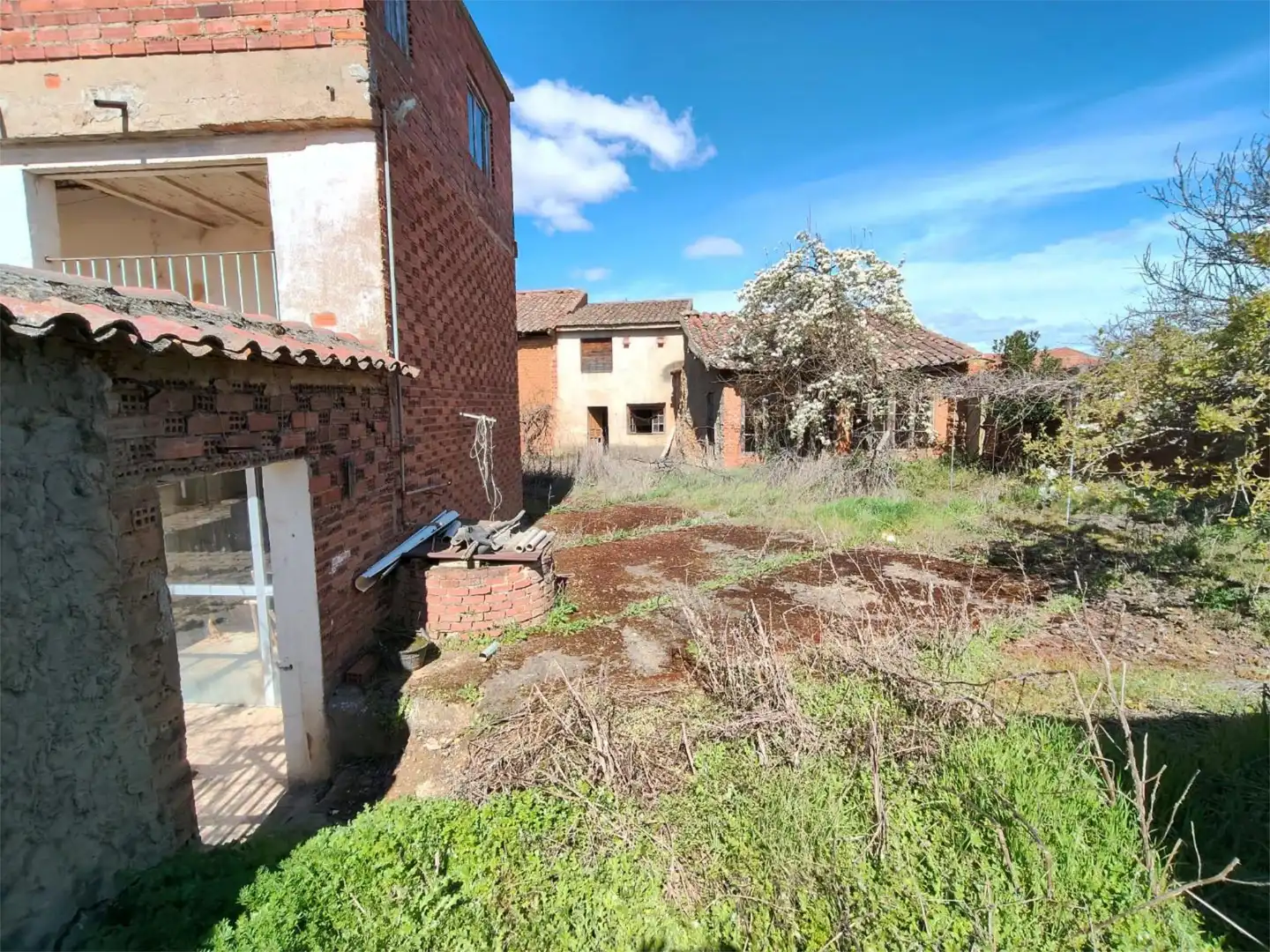 Pis en venda a Calle de la Hermandad, 2, Villamañán Pis en venda en Villamañán amb Calefacció, Jardí privat i Parquet