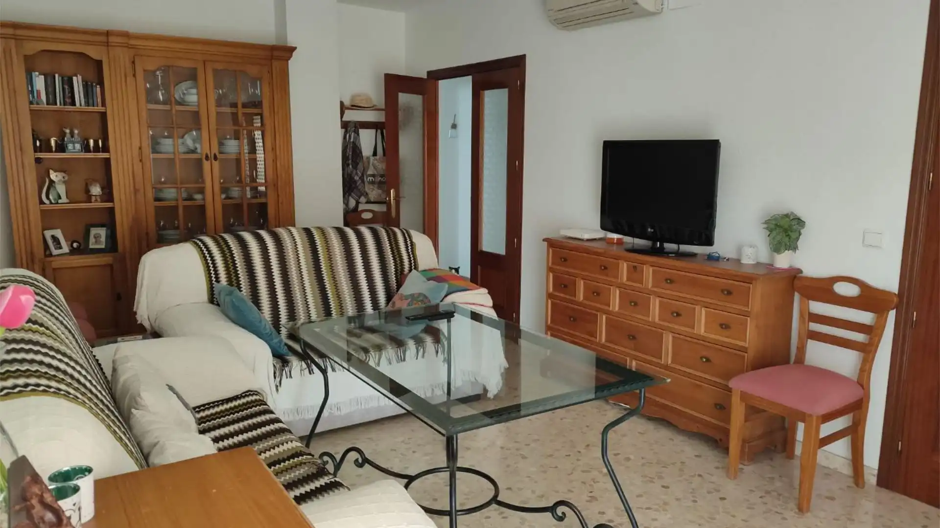 Living room of Flat for rent in Montilla  with Air Conditioner, Heating and Terrace