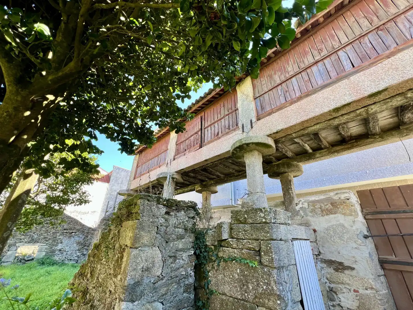 Vista exterior de Casa o chalet en venta en Sanxenxo con Jardín privado, Parquet y Trastero
