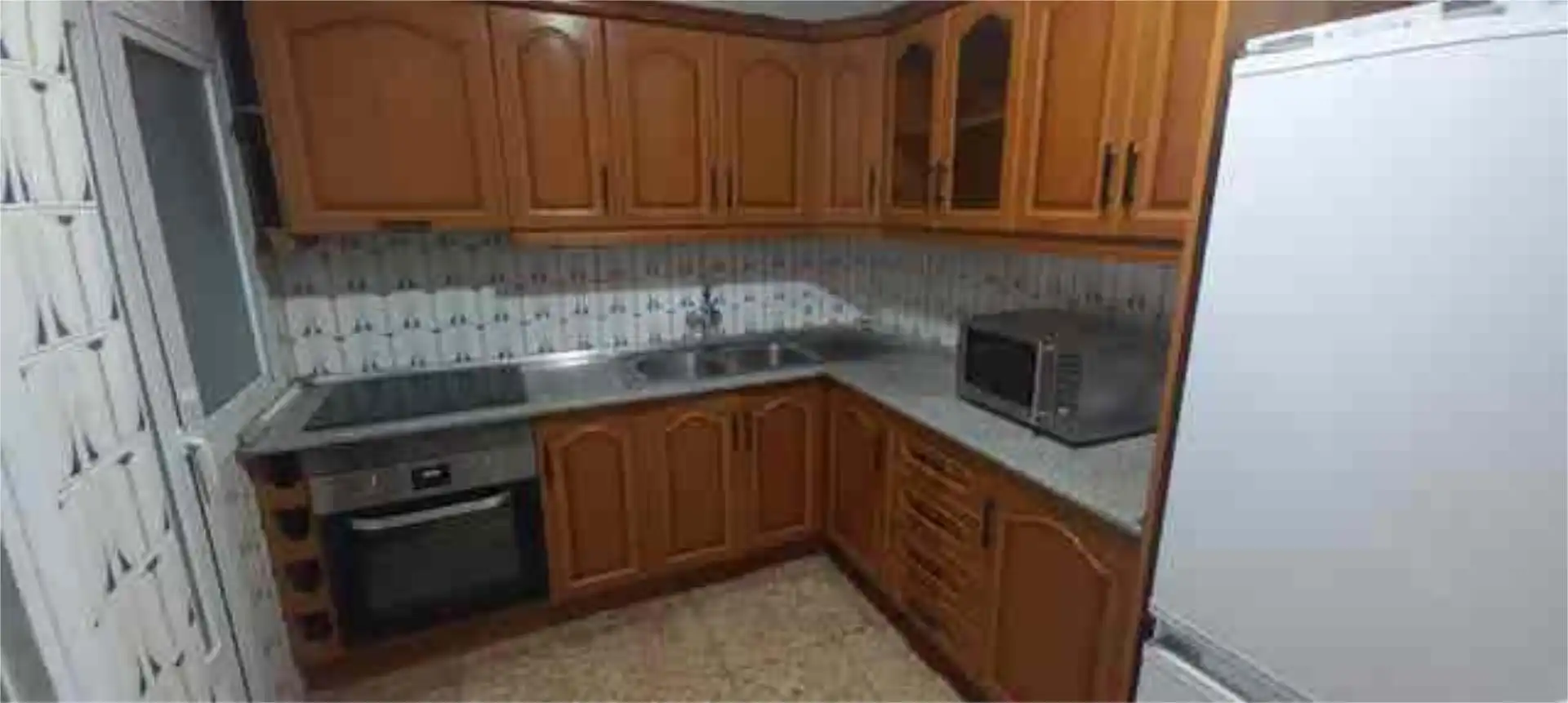 Piso en venta en Tarazona de la Mancha Cocina de Piso en venta en Tarazona de la Mancha con Calefacción, Terraza y Amueblado