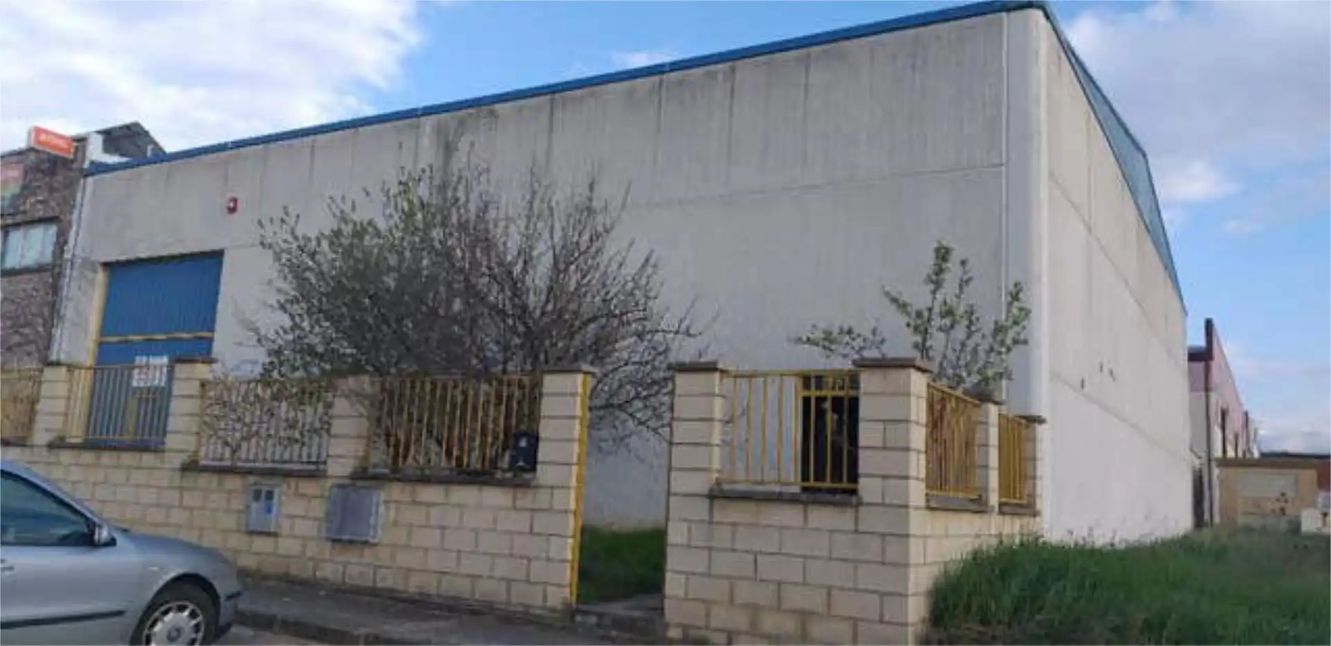 Vista exterior de Nave industrial de alquiler en Zarratón