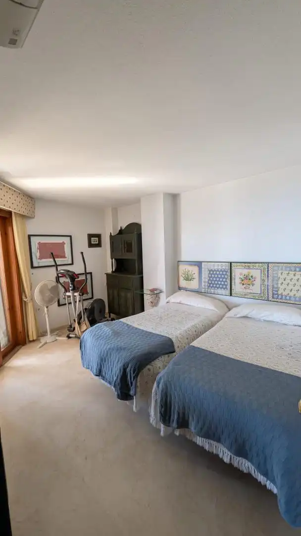 Flat for rent in Avenida de Madrid, 5, Playa Levante Bedroom of Flat for rent in Benidorm with Air Conditioner, Heating and Swimming Pool