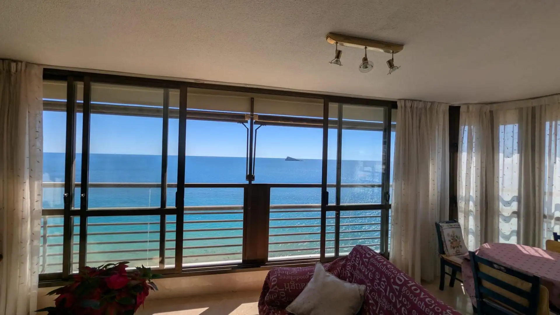 Flat for rent in Avenida de Madrid, 5, Playa Levante Living room of Flat for rent in Benidorm with Air Conditioner, Heating and Swimming Pool