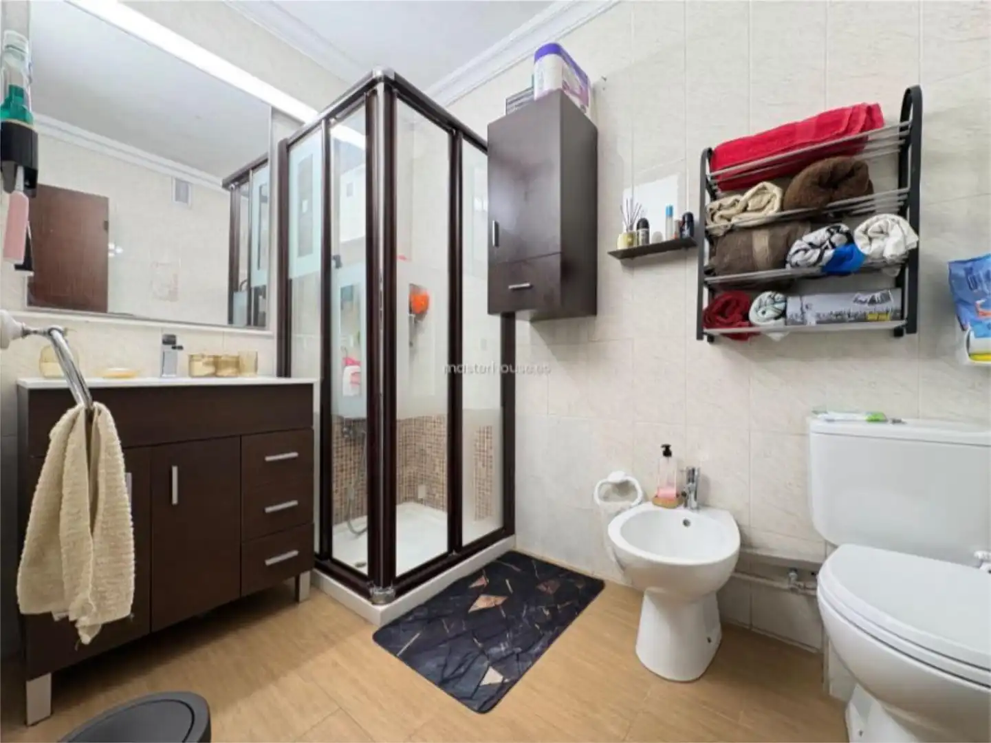 Piso en venta en Avenida de Cristóbal Colón, 109, Las Colonias Baño de Piso en venta en Huelva Capital con Aire acondicionado