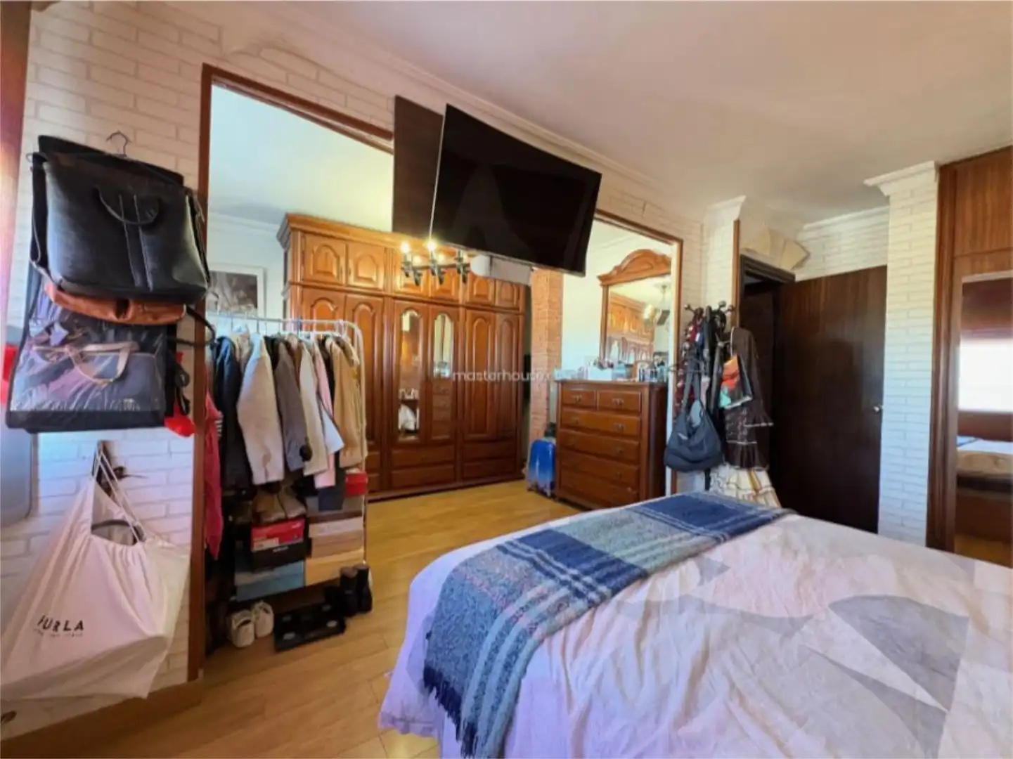Piso en venta en Avenida de Cristóbal Colón, 109, Las Colonias Habitación de Piso en venta en Huelva Capital con Aire acondicionado