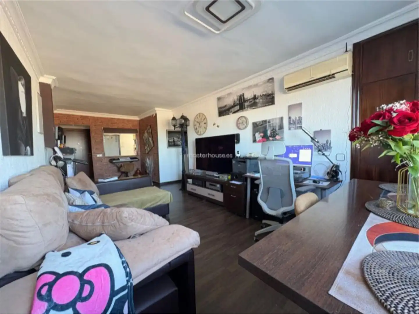 Piso en venta en Avenida de Cristóbal Colón, 109, Las Colonias Sala de estar de Piso en venta en Huelva Capital con Aire acondicionado