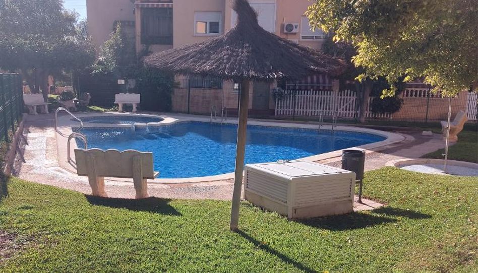 Casa adosada en venda a Calle la Bonanova, 19, Villamontes - Boqueres, San Vicente del Raspeig / Sant Vicent del Raspeig - imatge 1 Foto 1 de Casa adosada en venda a Calle la Bonanova, 19, Villamontes - Boqueres, San Vicente del Raspeig / Sant Vicent del Raspeig