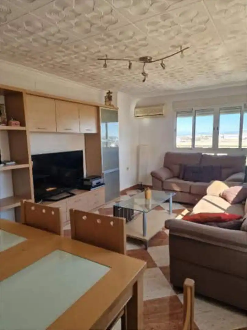 Piso en venta en Camí Reial Sala de estar de Piso en venta en Torrent con Terraza