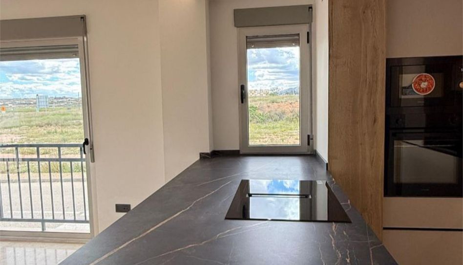 Piso de alquiler en Calle Crema Marfil, 59, El Pinós / Pinoso, Alicante - imagen 1 Foto 1 de Piso de alquiler en Calle Crema Marfil, 59, El Pinós / Pinoso, Alicante