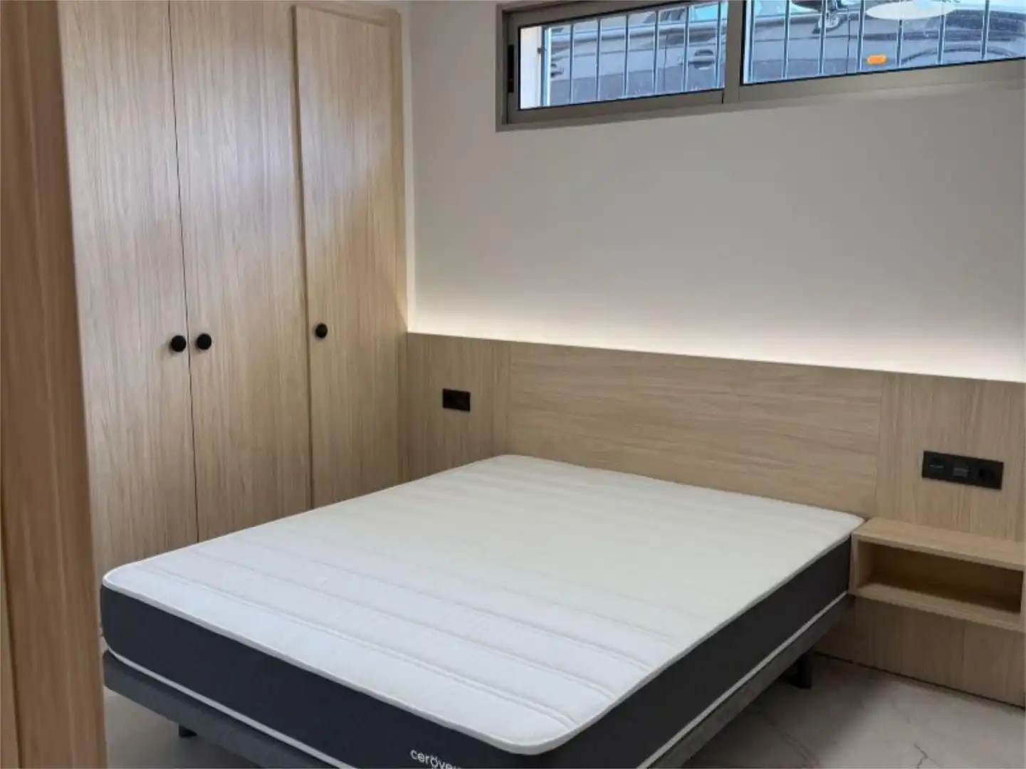Wohnung zur Miete in Calle Crema Marfil, 59, El Pinós / Pinoso Schlafzimmer von Wohnung zur Miete in El Pinós / Pinoso mit Balkon